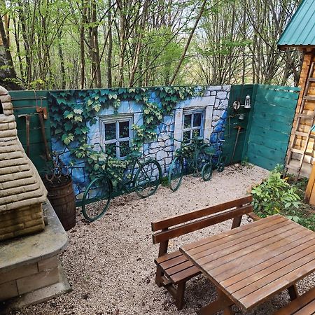 Brvnara Fairy Tale Villa Цетине Екстериор снимка