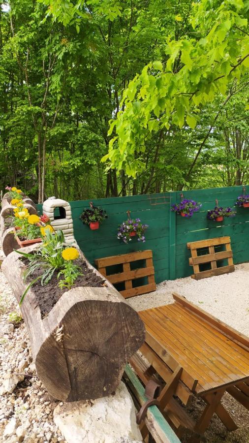 Brvnara Fairy Tale Villa Цетине Екстериор снимка